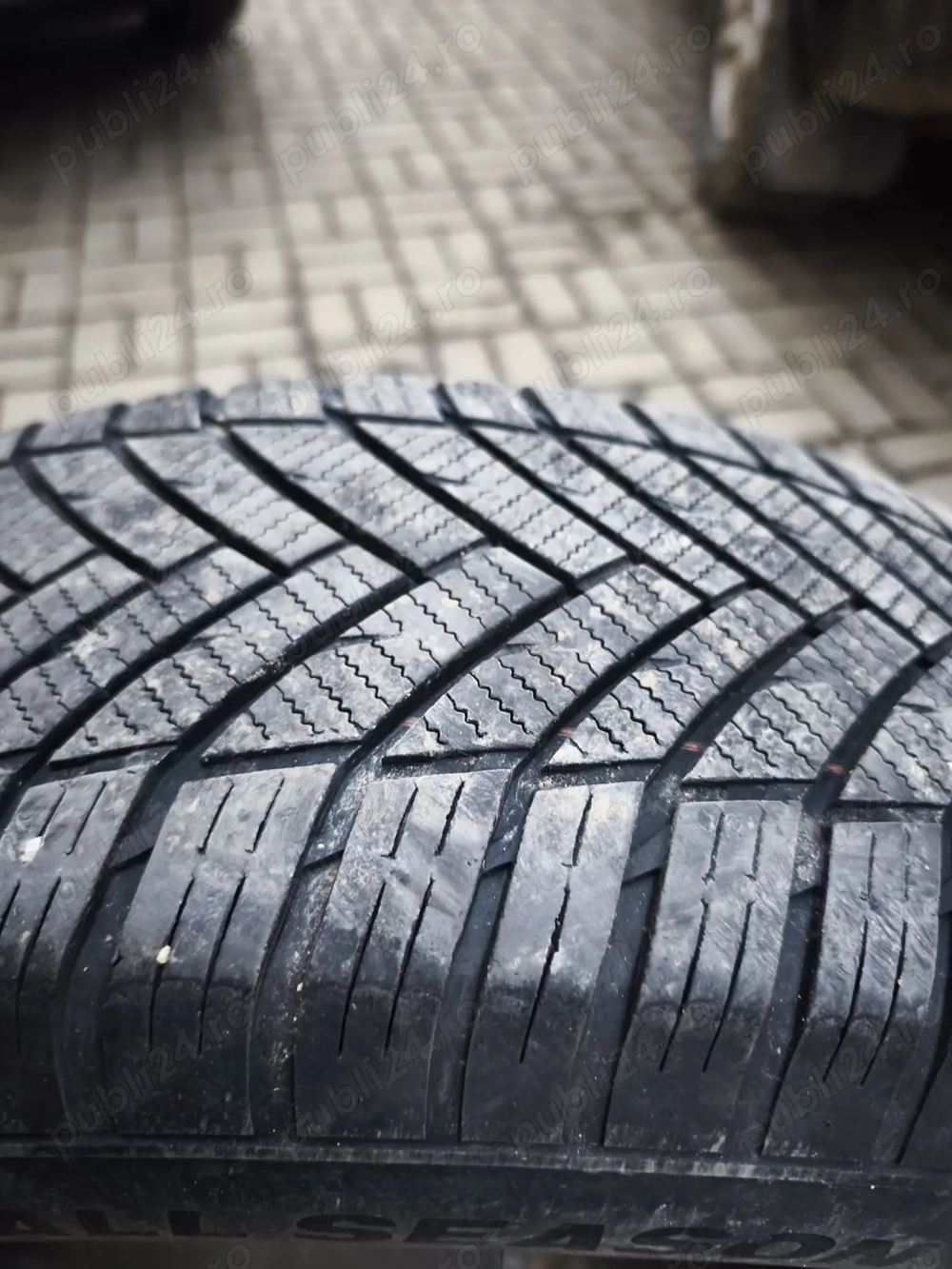 Vand anvelope all season 225/65/17