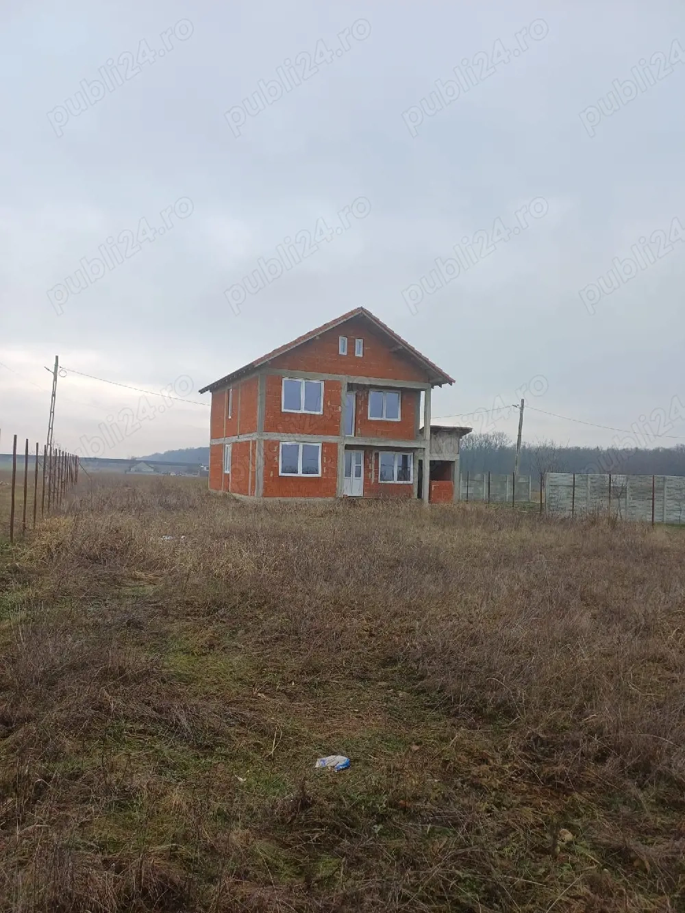 casă de vânzare 