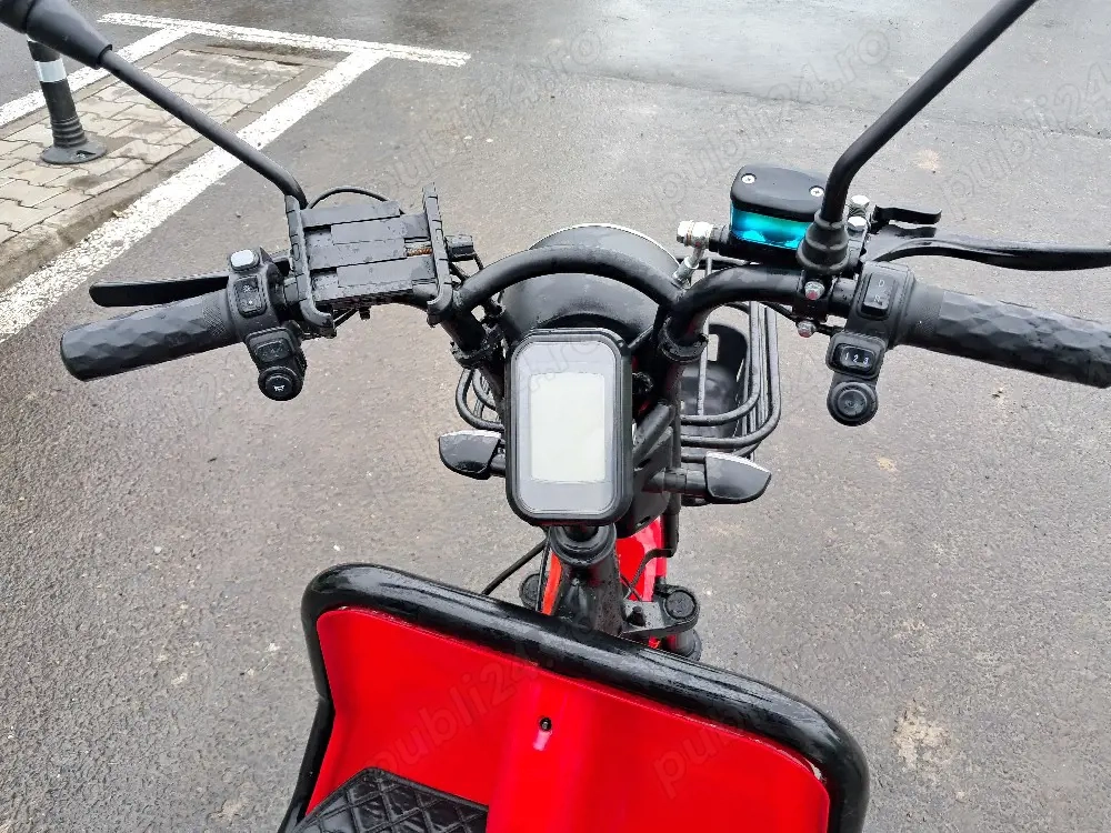 vand sau schimb scuter electric 