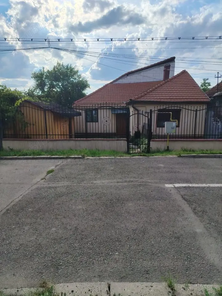 Vând Casă Str. Danton 