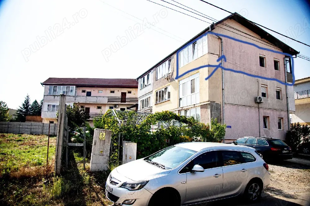 Vand apartament cu o cameră in Sânmartin!