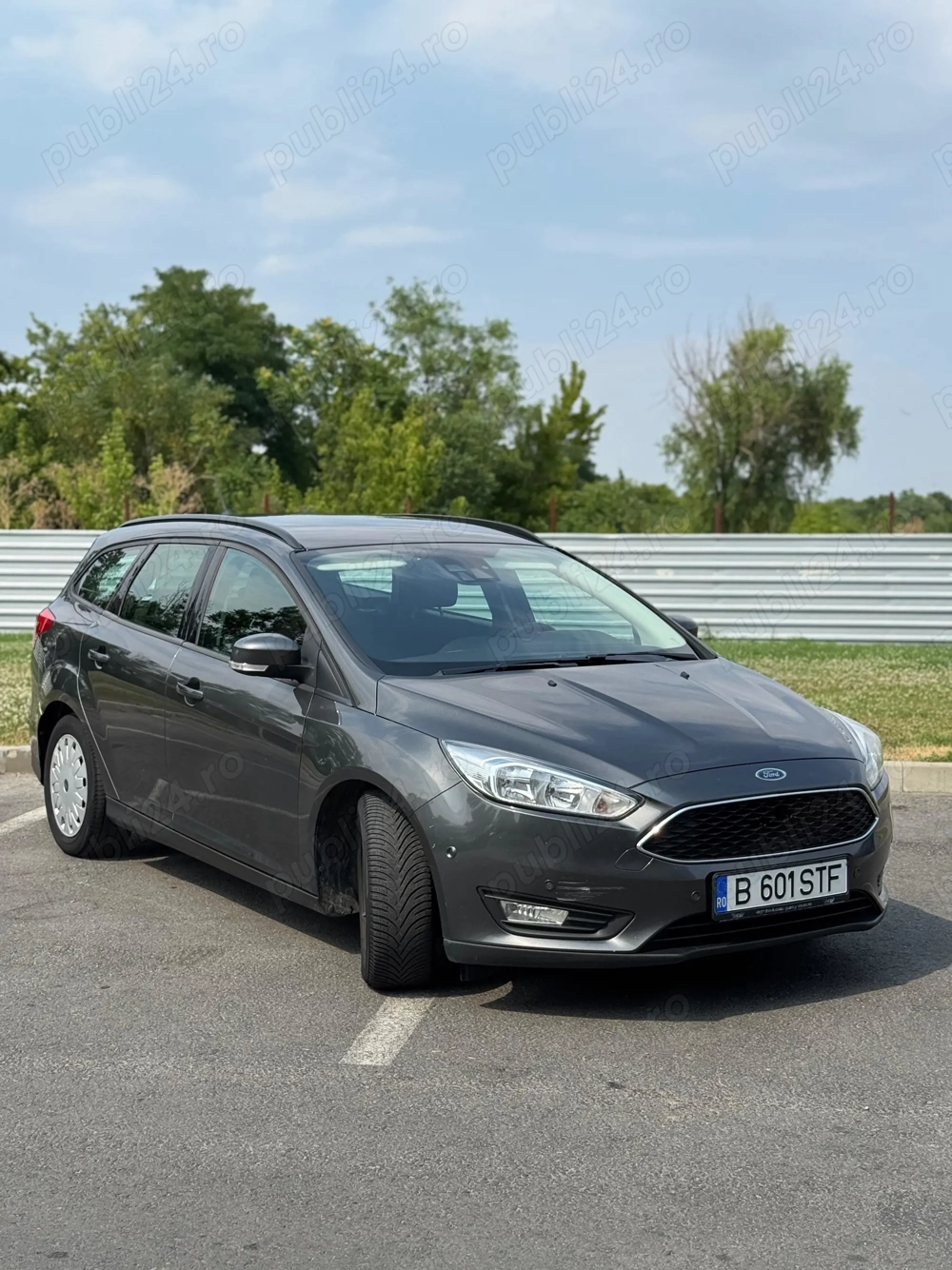 Vând Ford Focus 
