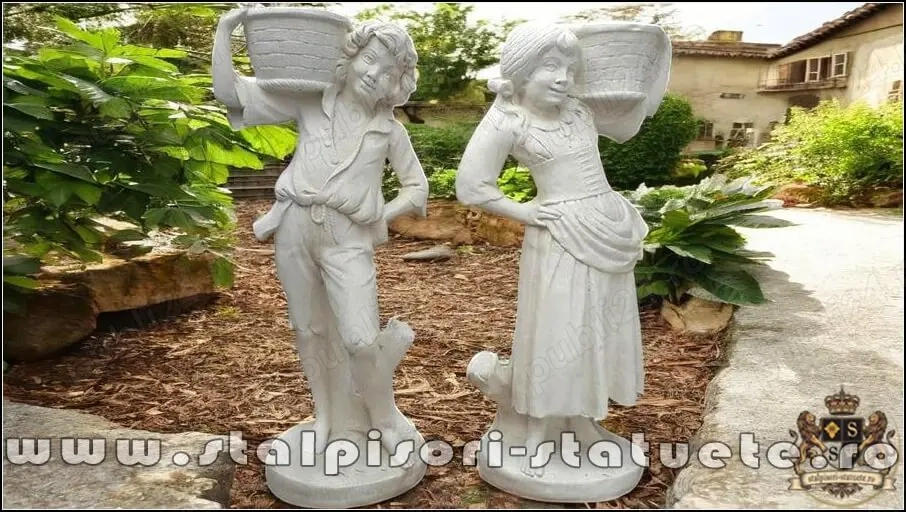 Set statuete copii cu coșulețe, alb marmorat, model J3,J4.