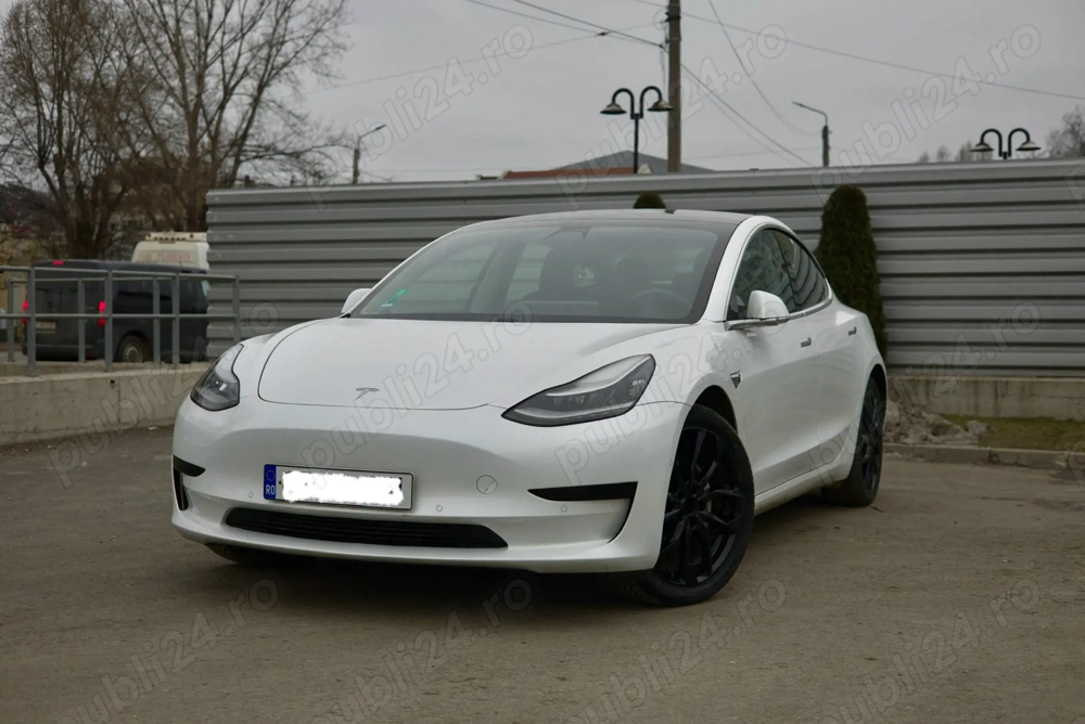Tesla Model 3 SR+ 2019 325cp
