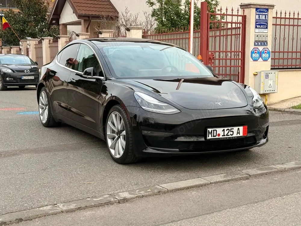 Tesla Model 3 Long Range FSD 3