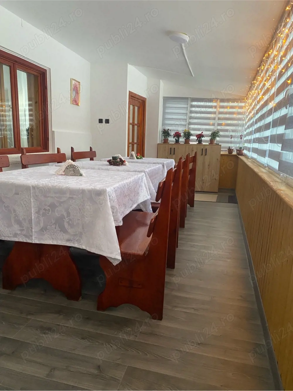 inchiriez casa de vacanta 