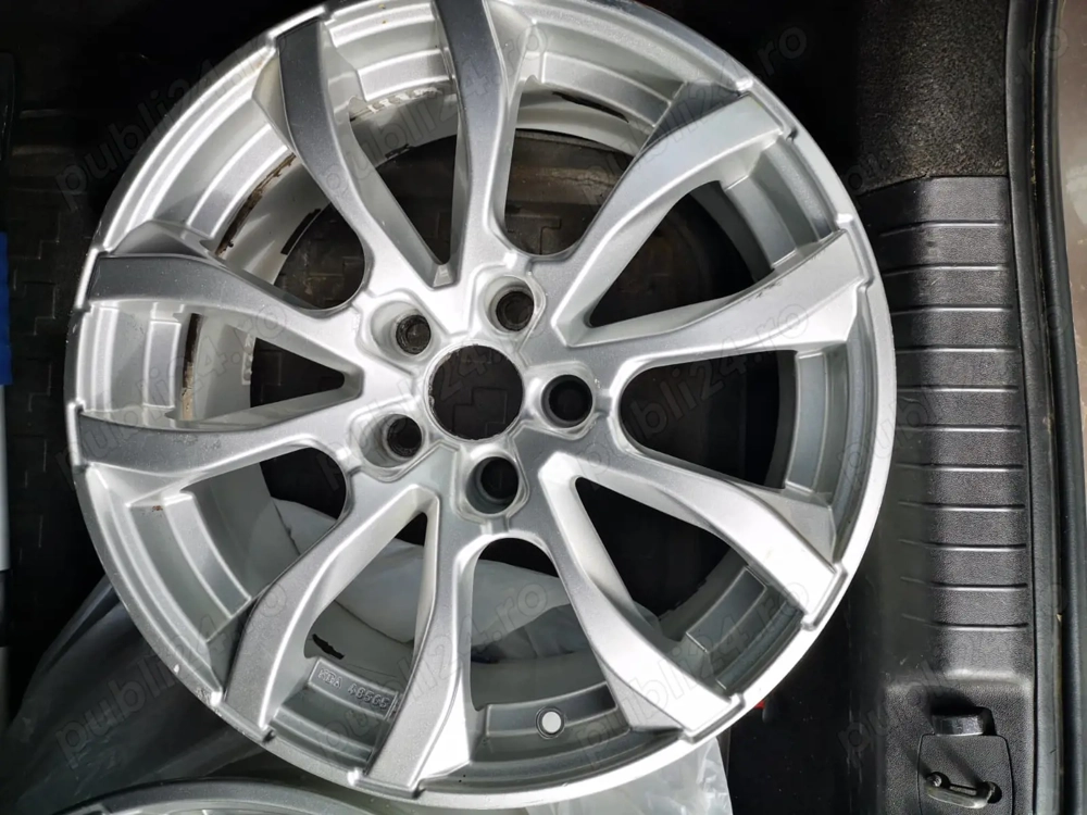 Vând 4 jante, nelovite, nesudate