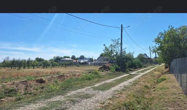 Teren de vanzare