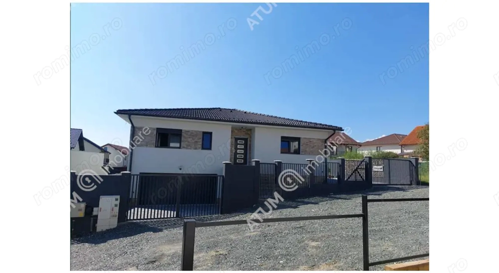 Casa individuala cu 4 camere si curte libera de 330 mp in Selimbar