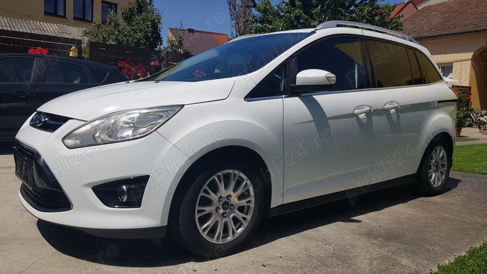 Ford Grand  C-max Titanium