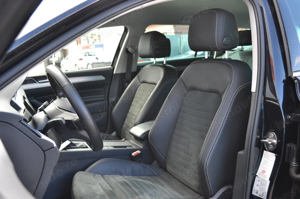 Volkswagen Passat Variant 2.0 TDI 200 DSG Executive (16/19)