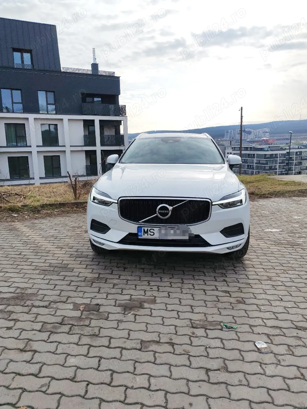 volvo xc60 b4 mild-hibrid 159000 km