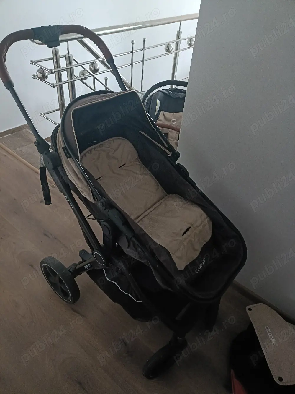 Vând căruț bebeluși 