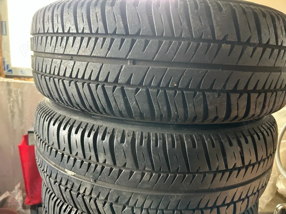 Cauciucuri vara Debica 185/65/15 4 buc 400 ron, DOT 2 buc cu Dot 44/11, si 2 buc cu DOt 17/12