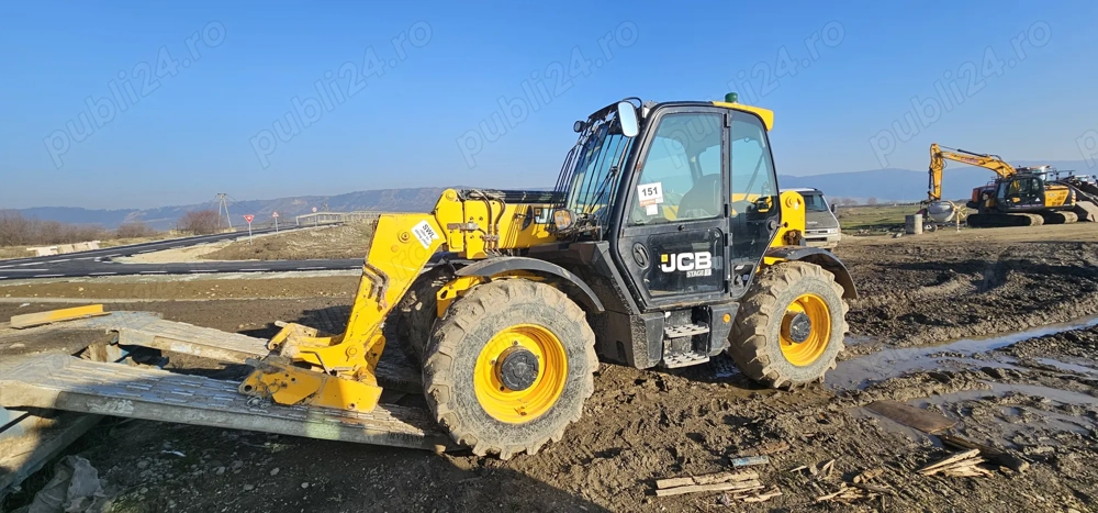 Încărcător telescopic JCB 535.95