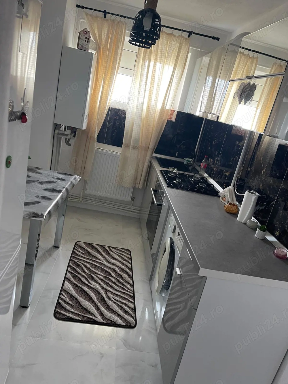 Inchiriez apartament 2 camere ultracentral 