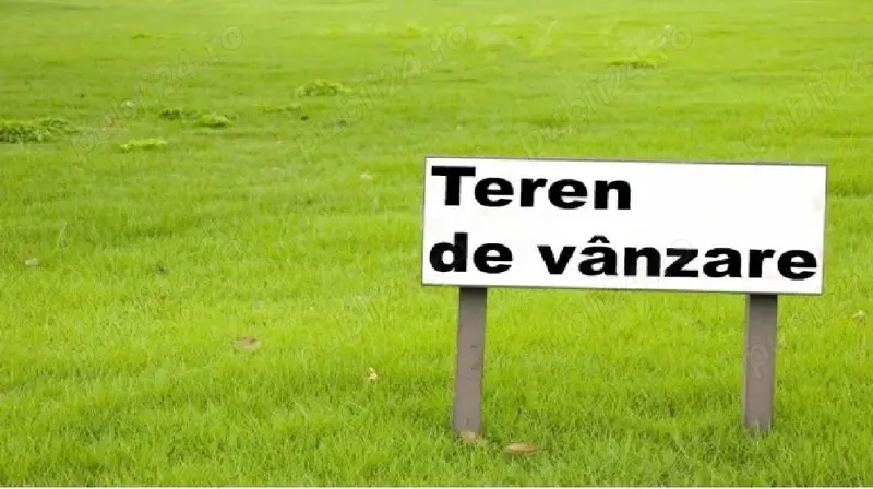 Vând teren intravilan 