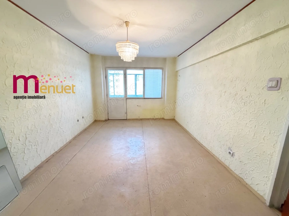 Apartament 3 camere,str.Pacii,etaj 1