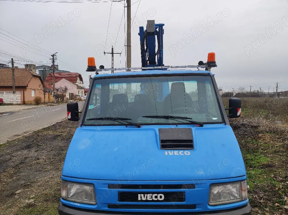 Vand autonacela Iveco 2,8,de 10 m inaltime
