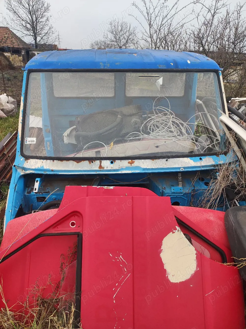 Vand cabina Iveco Daily 2000 ,necesita reparatii simple