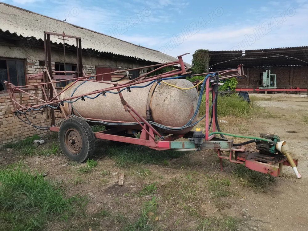 instalatie de erbicidat tractata romaneasc de 12m