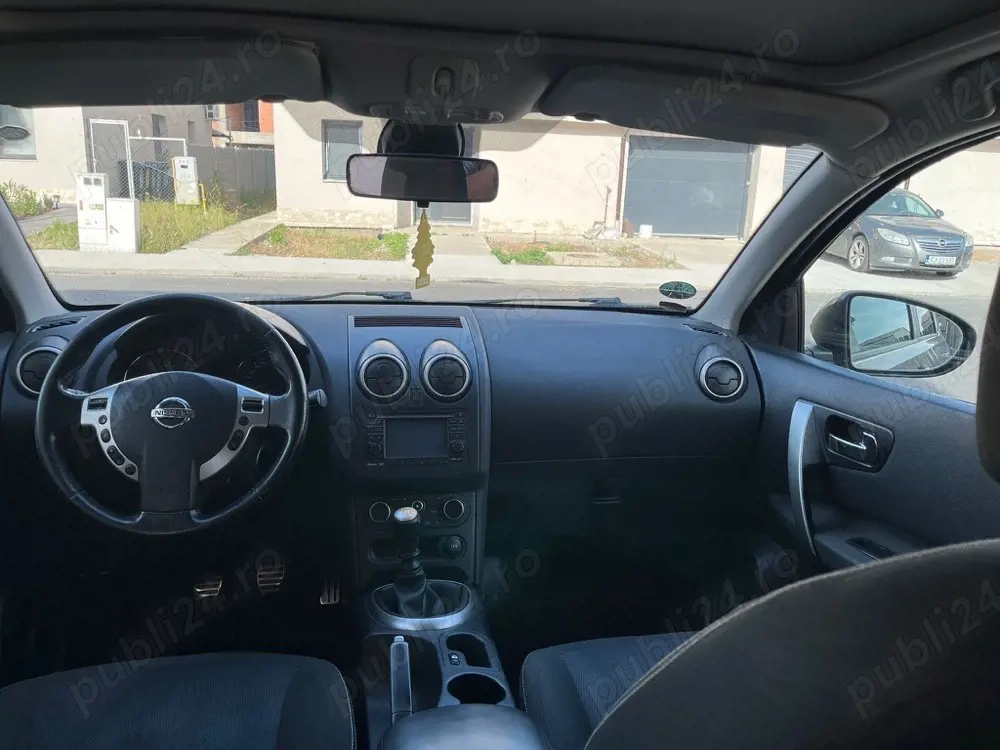 vand Nissan Qashqai