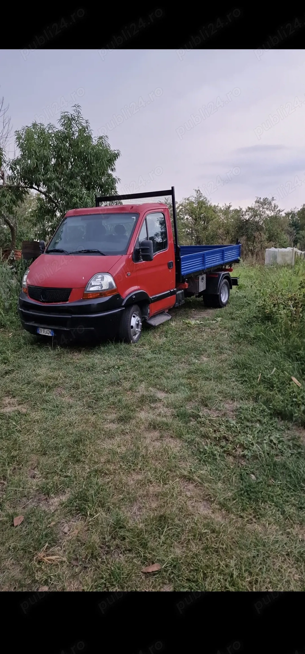 Vand Renault mascott basculabil !