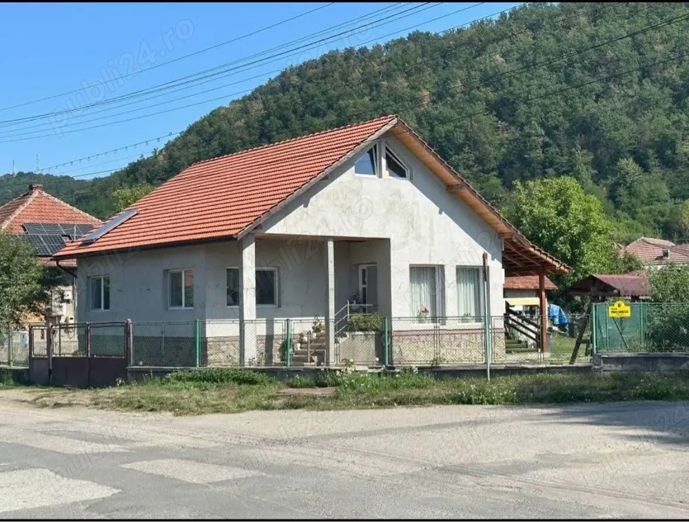 Casa de vanzare