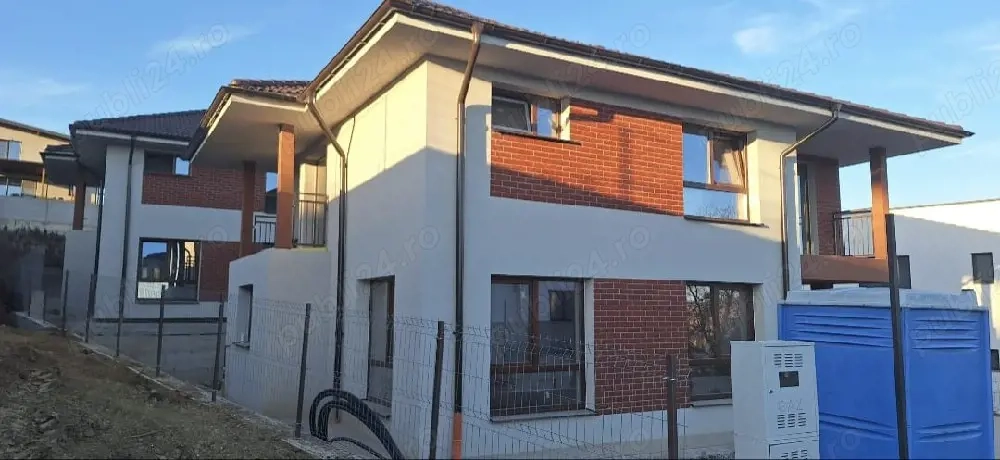 Casă vânzare Dezmir