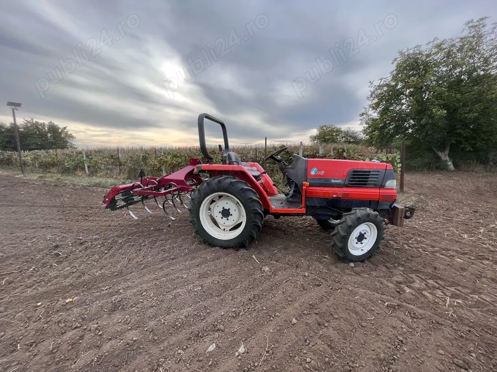 Combinator nou pentru tractor mic 