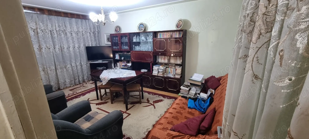 Închiriez ap. 3 camere decomandat, 68 mp, balcon 11 mp, NICOLINA CUG   lângă Lidl