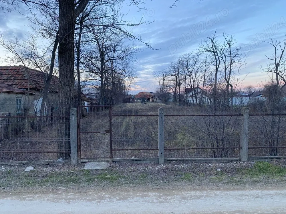 Teren intravilan Scurtesti Vadu Pasii 1000 mp