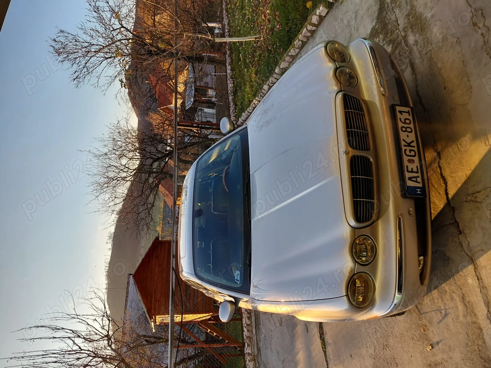 Jaguar xj6 din 2004, Stare excelenta , proprietar femeie 70 de ani.