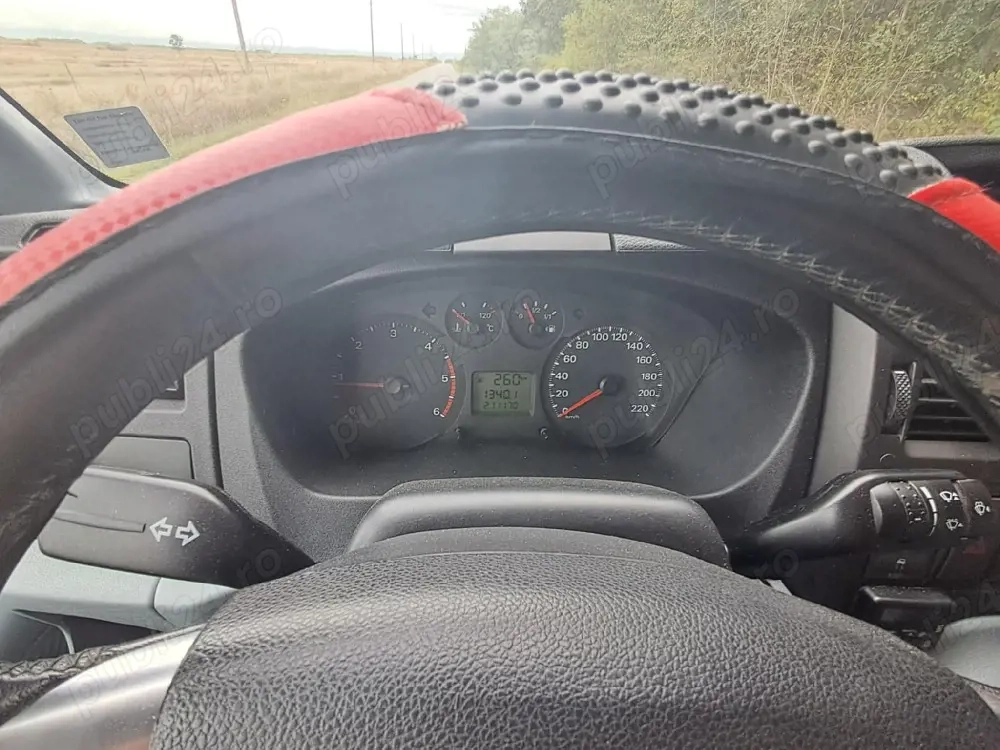 Vând   Schimb Ford Transit