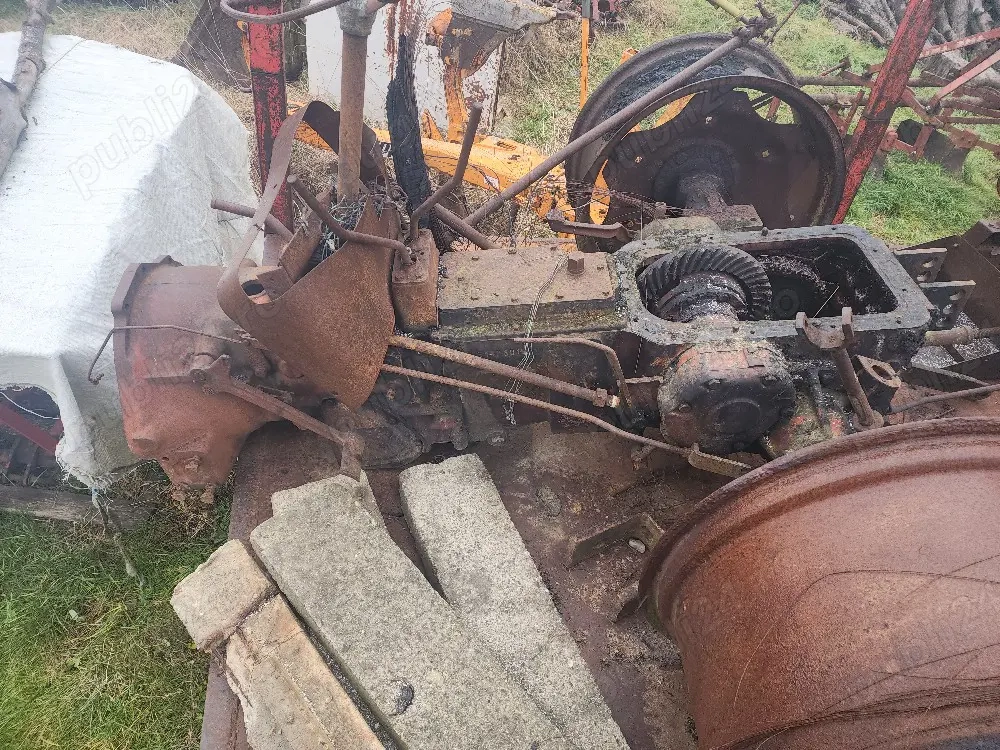 Cutie internațional 633