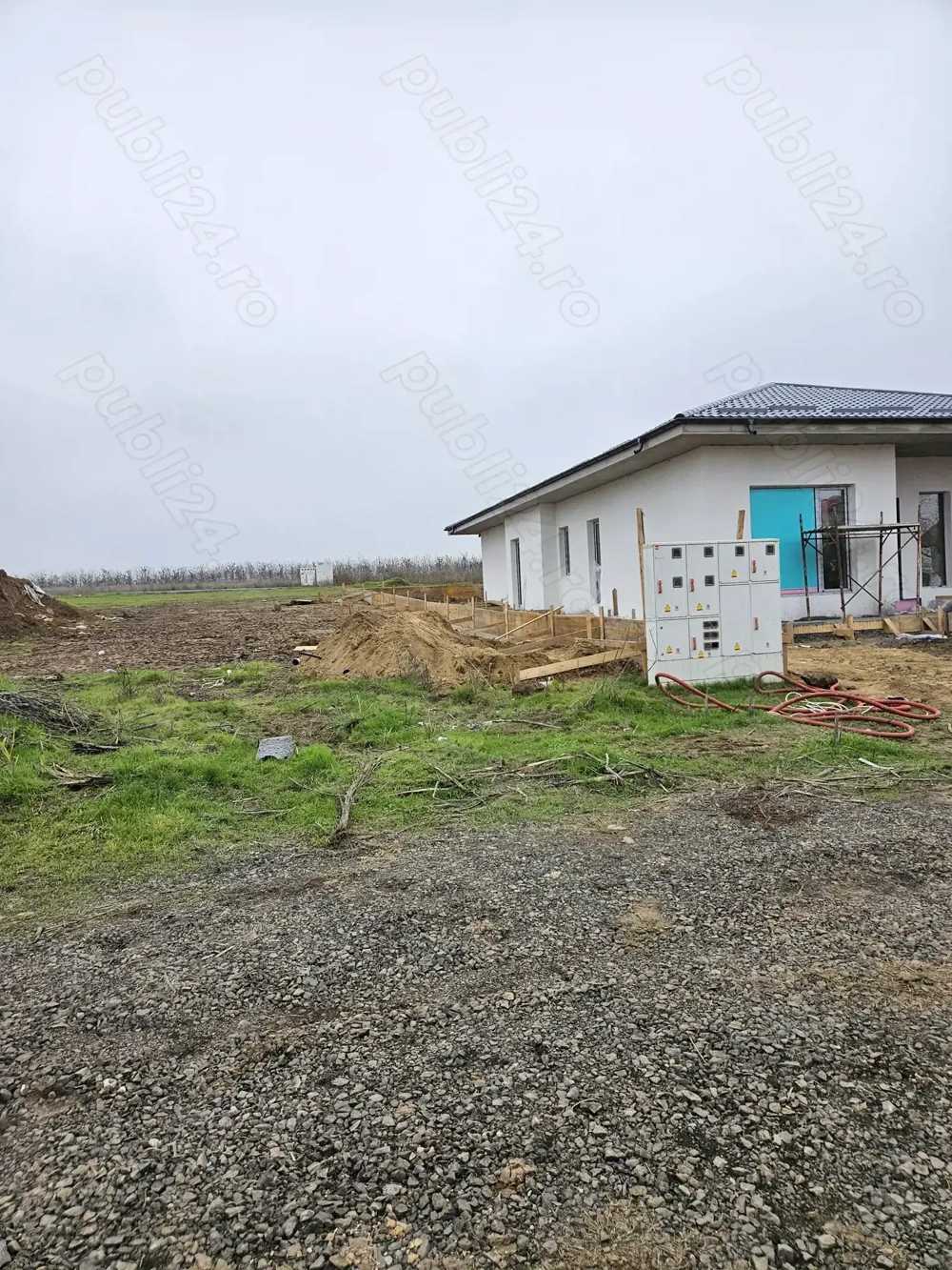 Vand teren intravilan Caslita