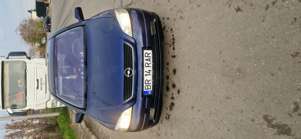 Vând Opelzaur 2002 1.4 66cp