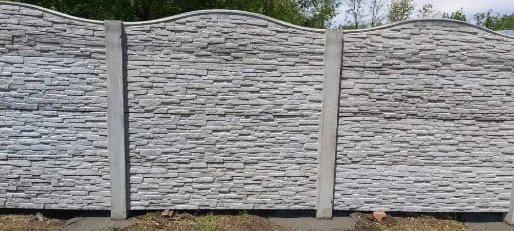 Plăci și Stâlpi Gard Beton   Texturi Variate: Cărămidă, Piatră și Simple