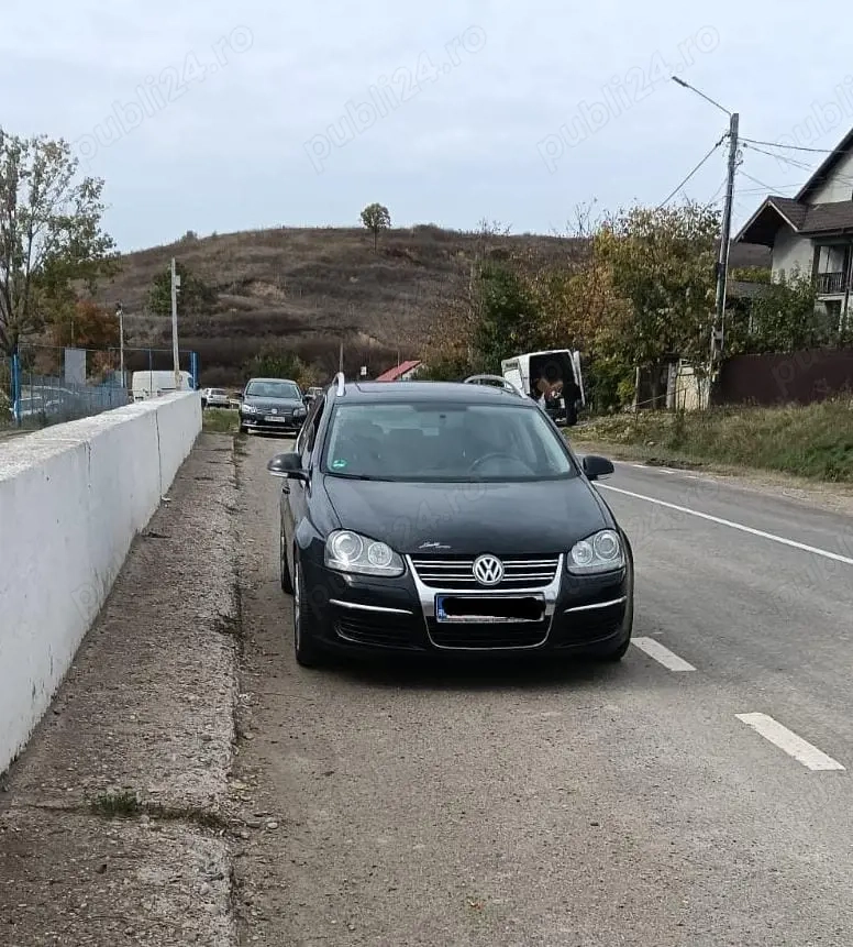 Vând  schimb golf V 