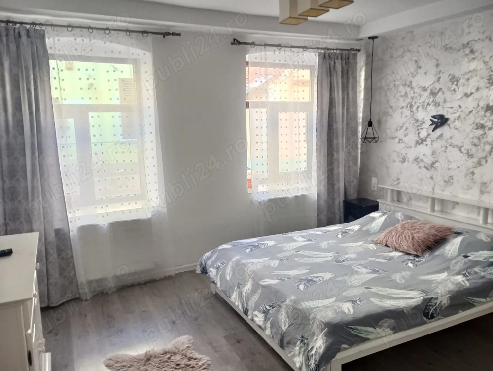 Proprietar vand imobil format din 2 apartmente 