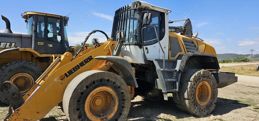  Încărcător frontal Liebherr L556