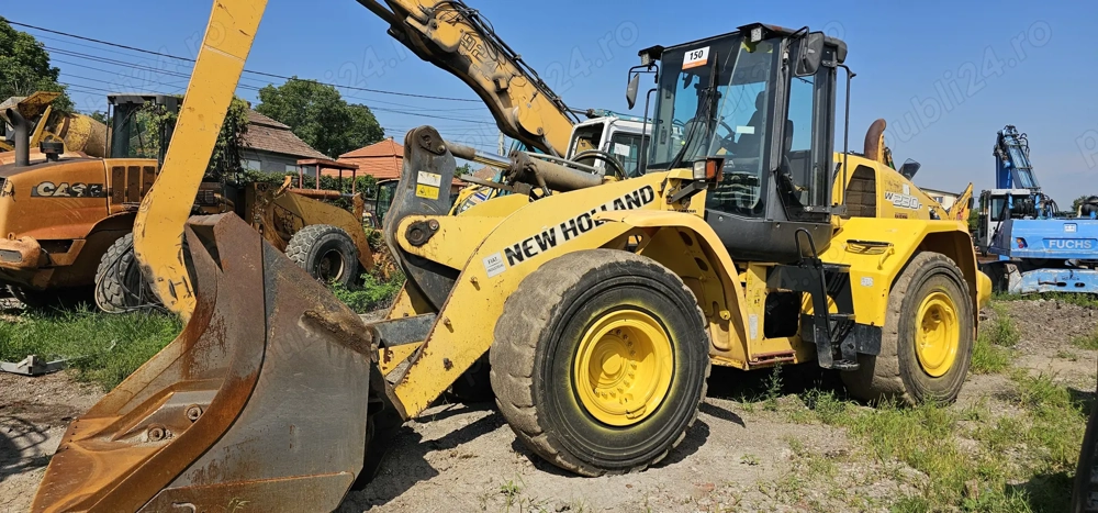 Încărcător frontal New Holland W 230