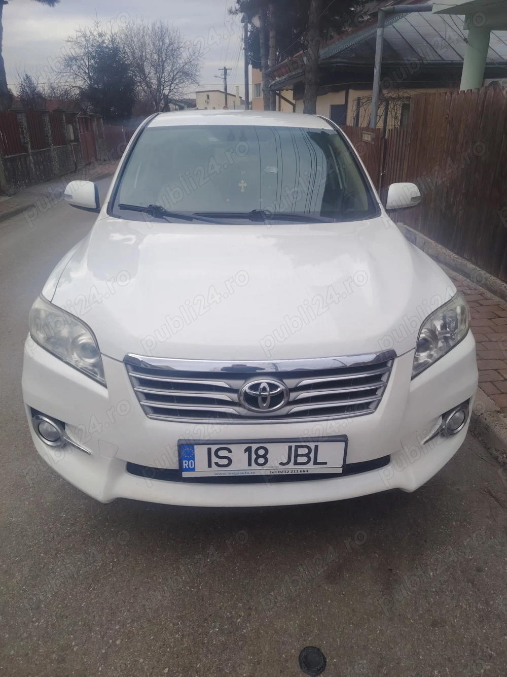 Vând Toyota RAV4 fără negociere 