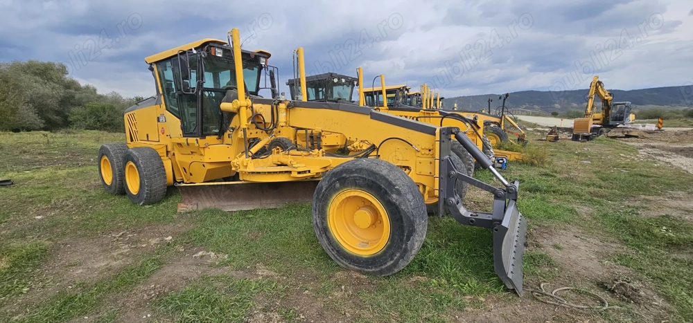 Greder Volvo G930 6X4 cu lamă