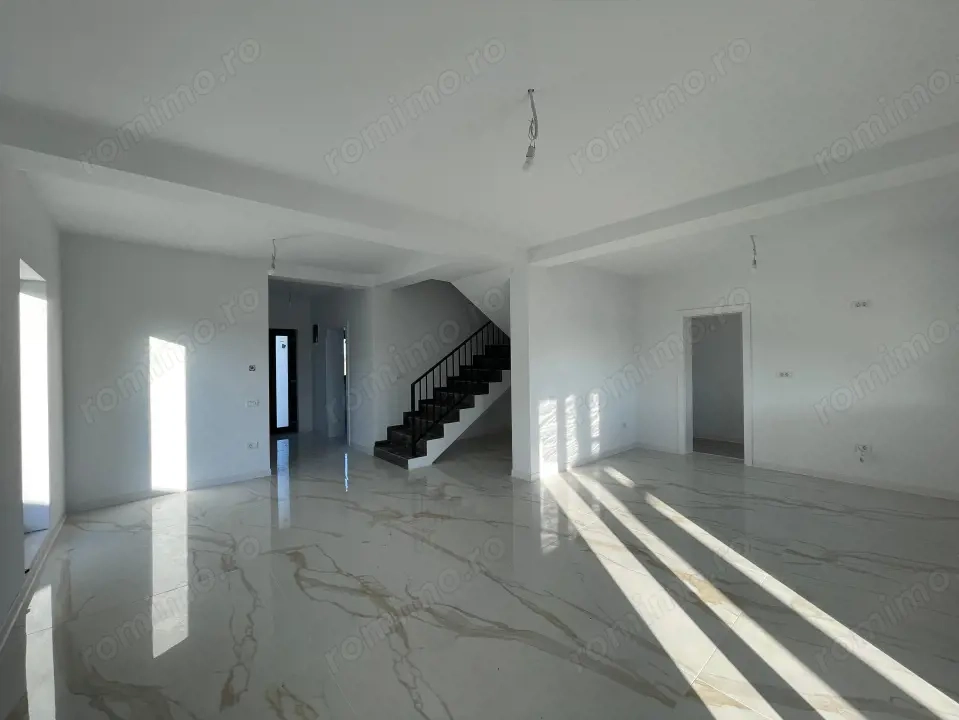 Duplex despartit prin camera tehnica  finisaje premium Mosnita