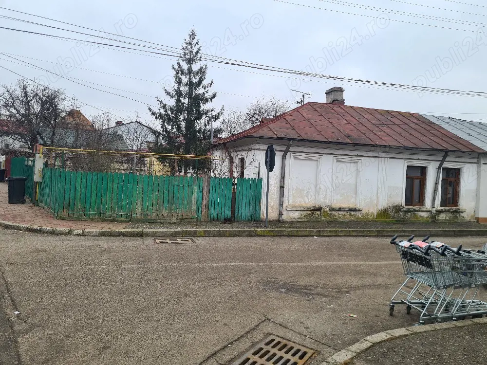 Casă de vânzare în Iași   143 mp utili Vă propunem spre vânzare o casă spațioasă și luminoasă, situa