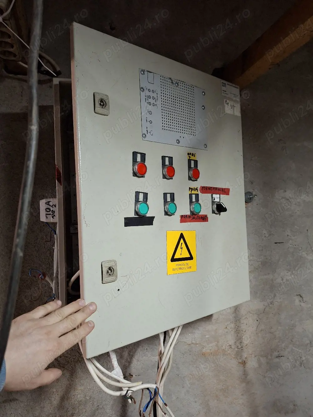 Panou electric 300 lei 