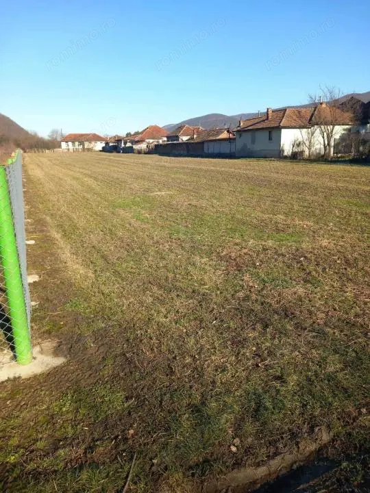 Teren intravilan in Subcetate, Hateg