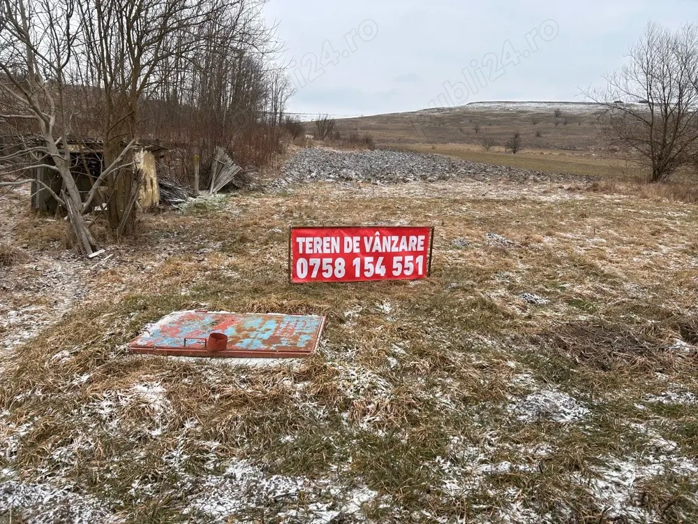 Teren intravilan de vanzare