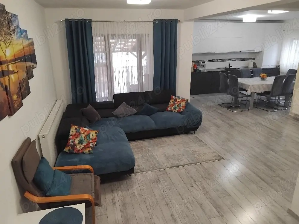 Duplex utilat mobilat 